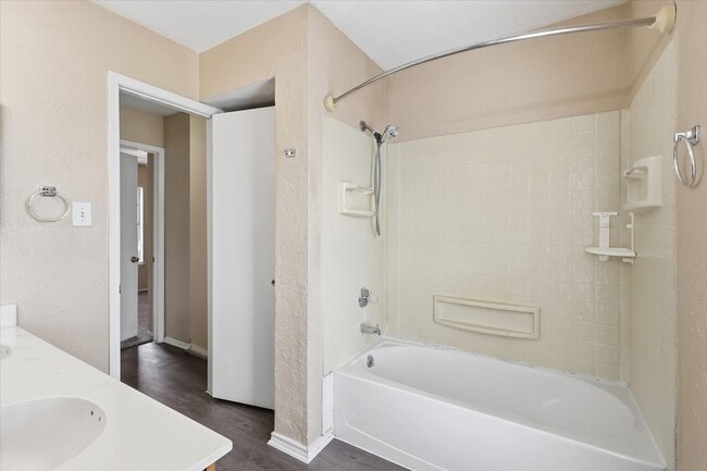 Building Photo - 6733 Dandelion Dr