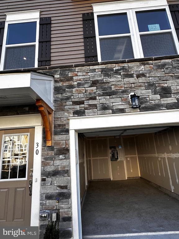 Building Photo - 30 Trotting Rd