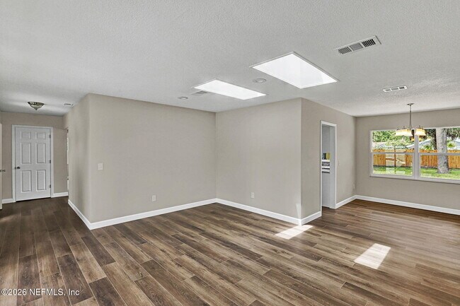 Building Photo - 12522 Macaw Dr