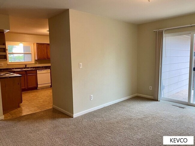 Building Photo - Three Bedroom House Near CSU Vet School