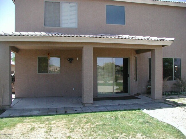 Building Photo - Charming 5 Bed 3 Bath Laveen home