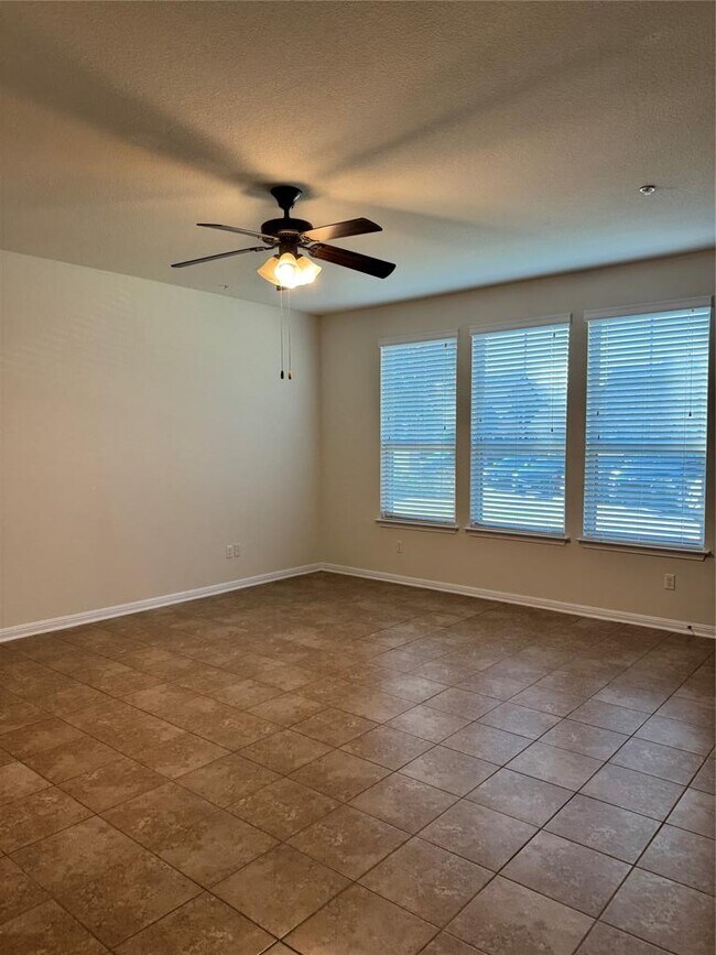 Building Photo - 7220 Wyoming Springs Dr