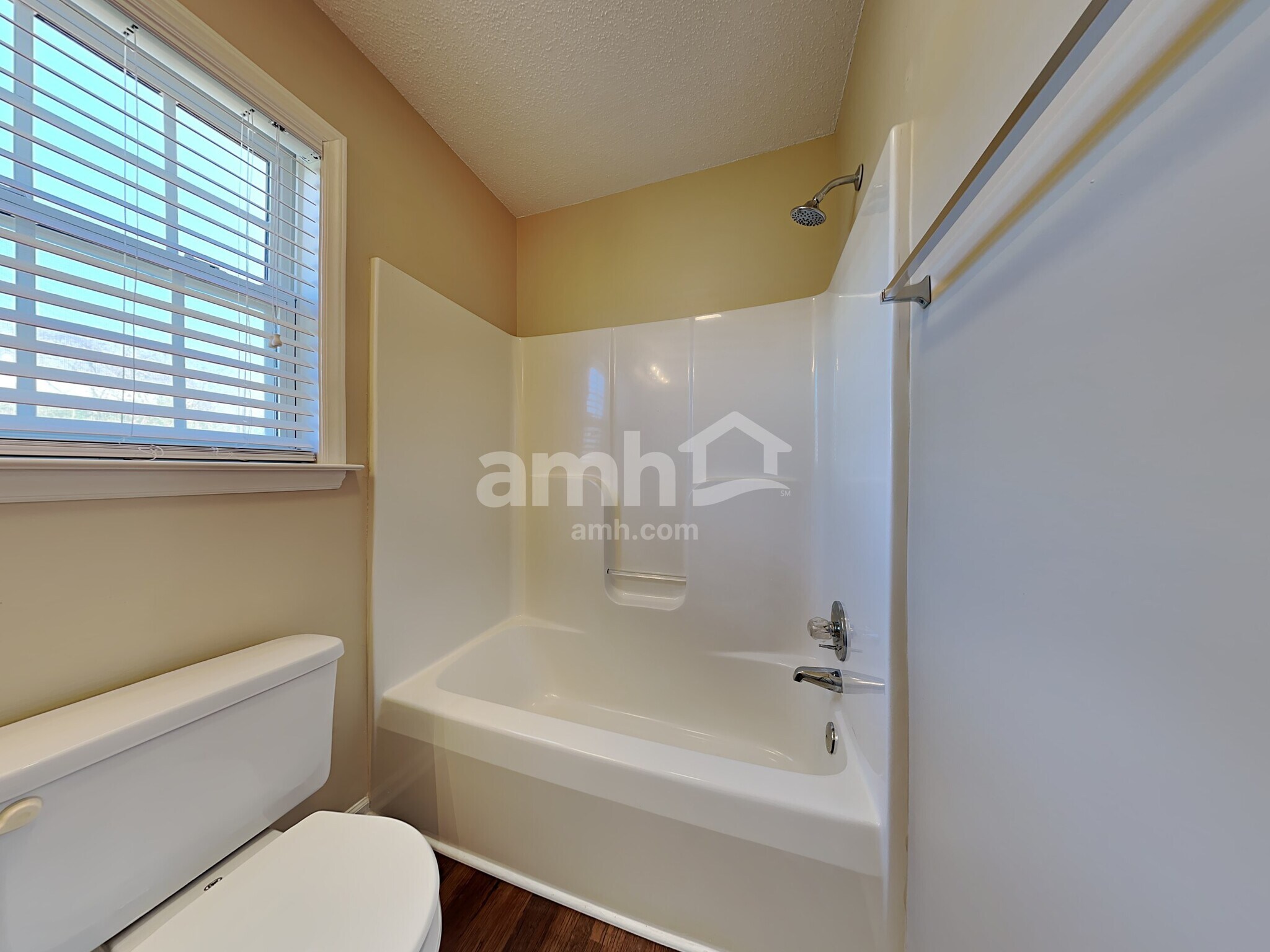 Building Photo - 5535 Bridgegate Dr