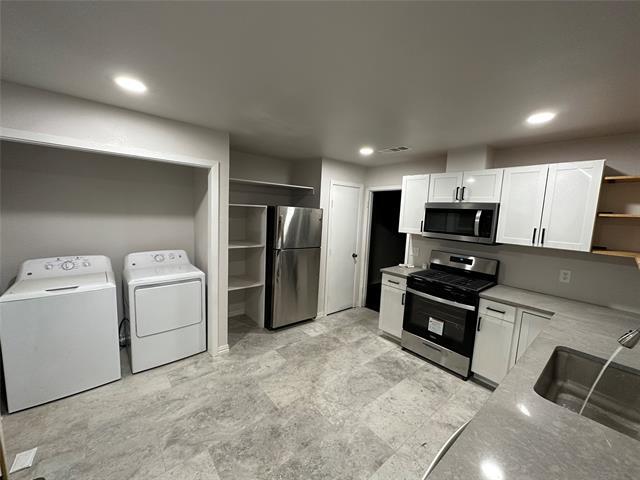 Building Photo - 2322 Meadow Ln