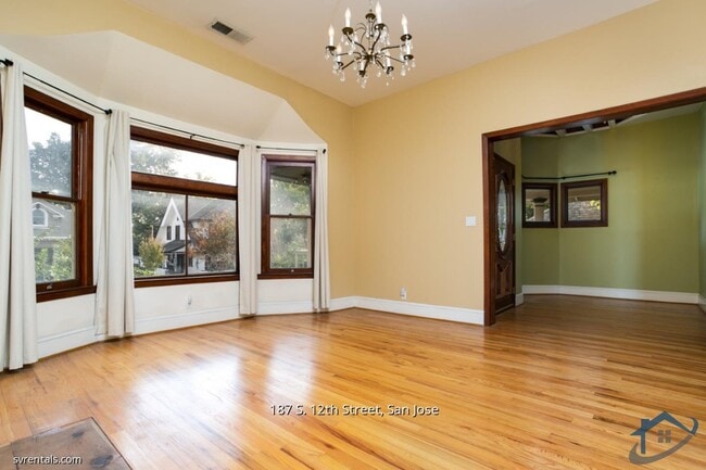 Building Photo - 187 S 12th St