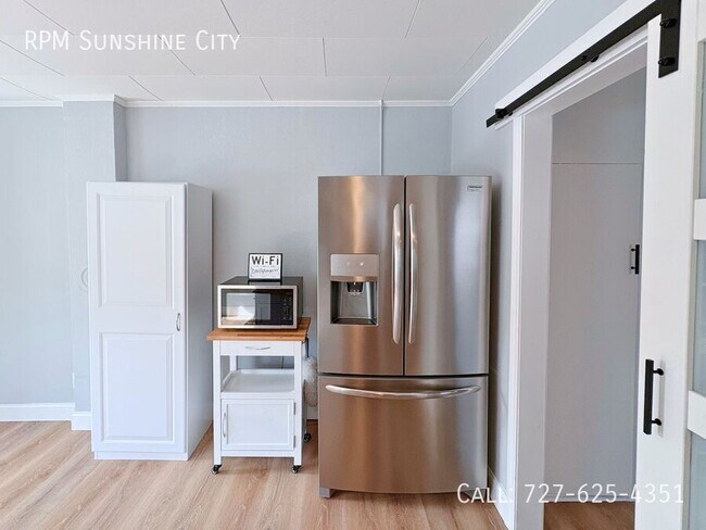 Building Photo - 536 Roanoke St