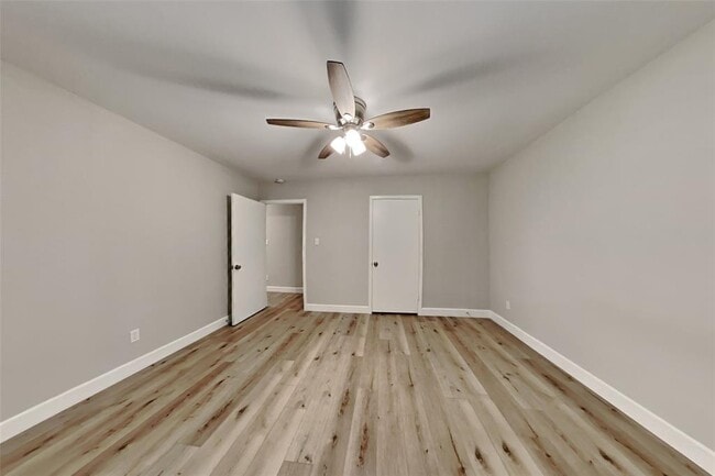 Building Photo - 3434 Hickory Hollow Rd