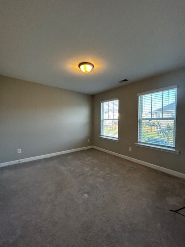 Building Photo - 309 Madison Park Dr