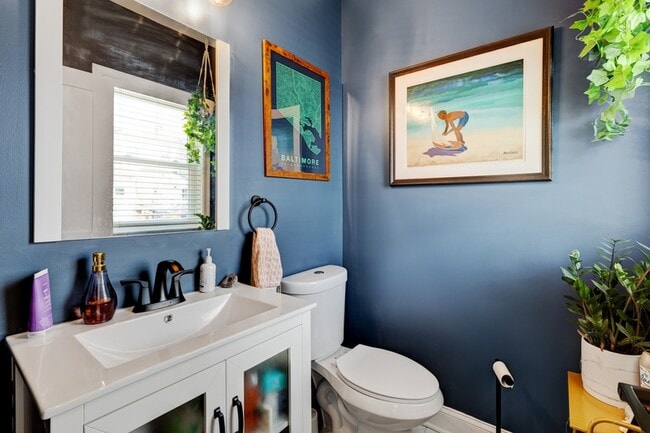 Building Photo - 1418 Richardson St