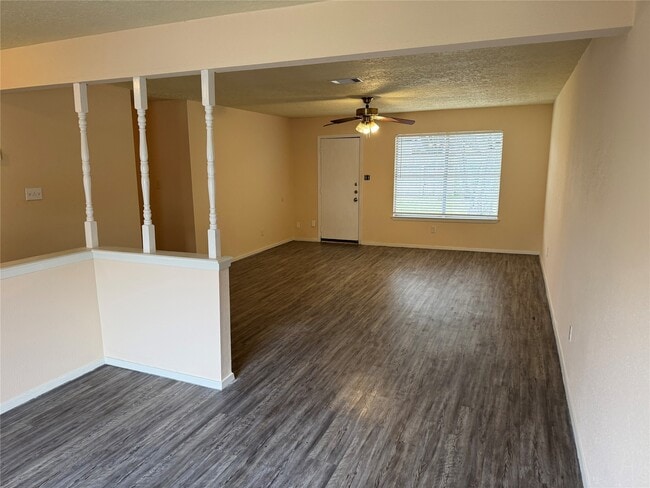 Building Photo - 11415 Loyola Dr