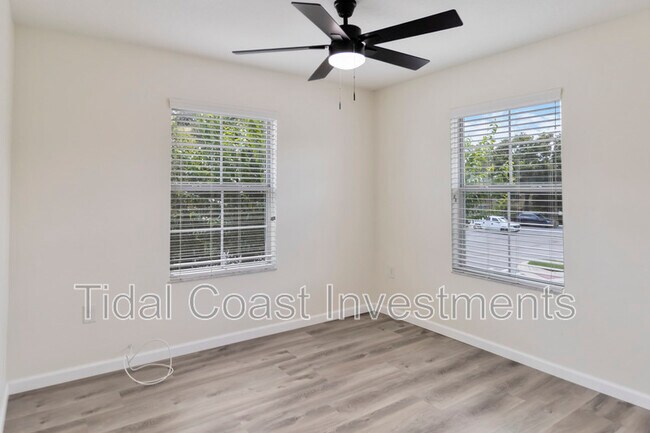 Building Photo - 113 Carina Cir