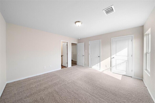 Building Photo - 15528 Briar Forest Dr