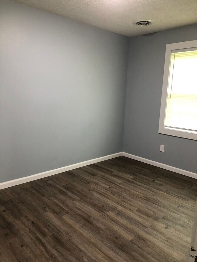 Building Photo - 3 bedroom 1 bathroom in Benton