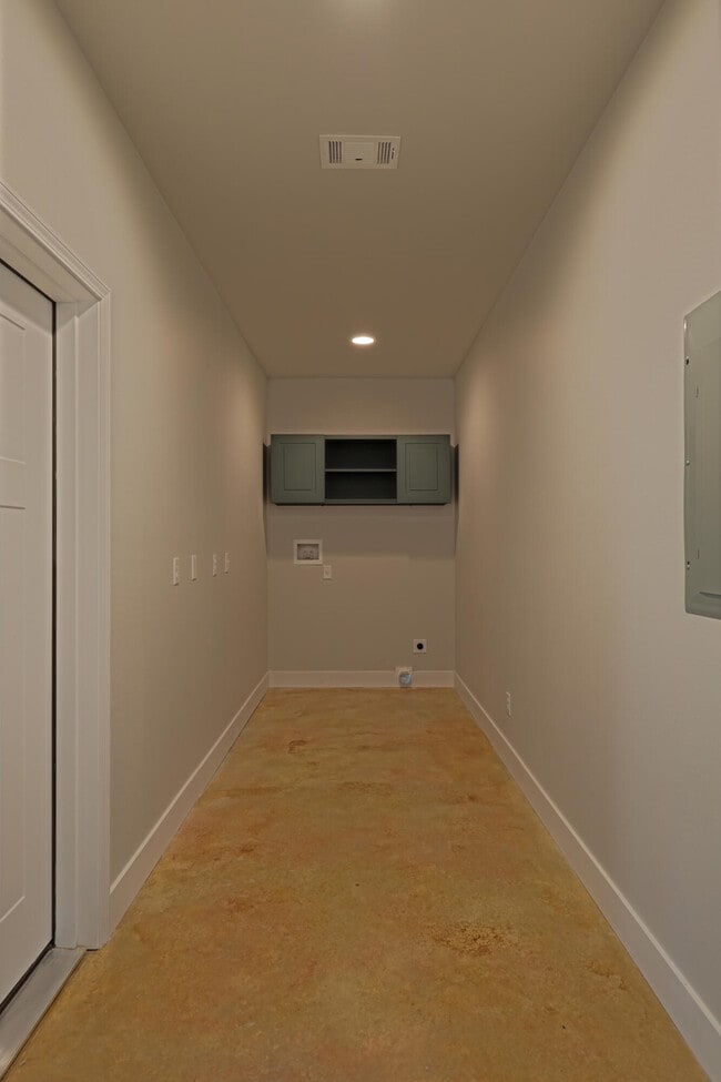 Building Photo - 2720 Jewel Rd