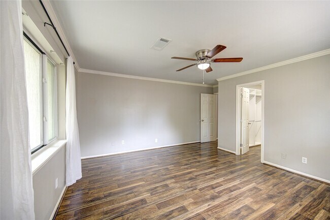 Building Photo - 1719 Bowline Rd