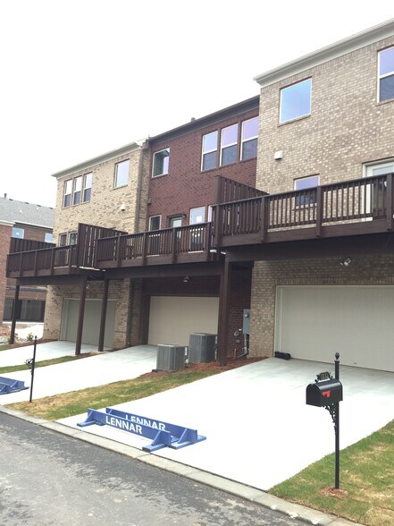 Building Photo - 3356 Twinrose Pl