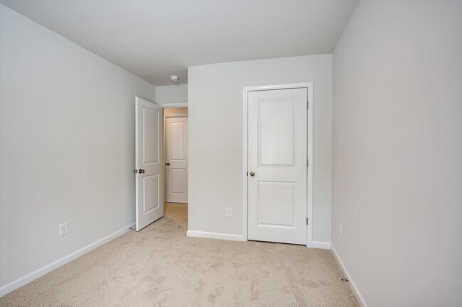 Building Photo - 3504 Firestone Dr