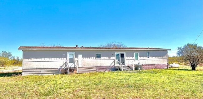Building Photo - 18425 Blake Manor Rd
