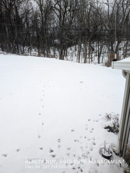 Building Photo - 12517 Park Knoll Dr