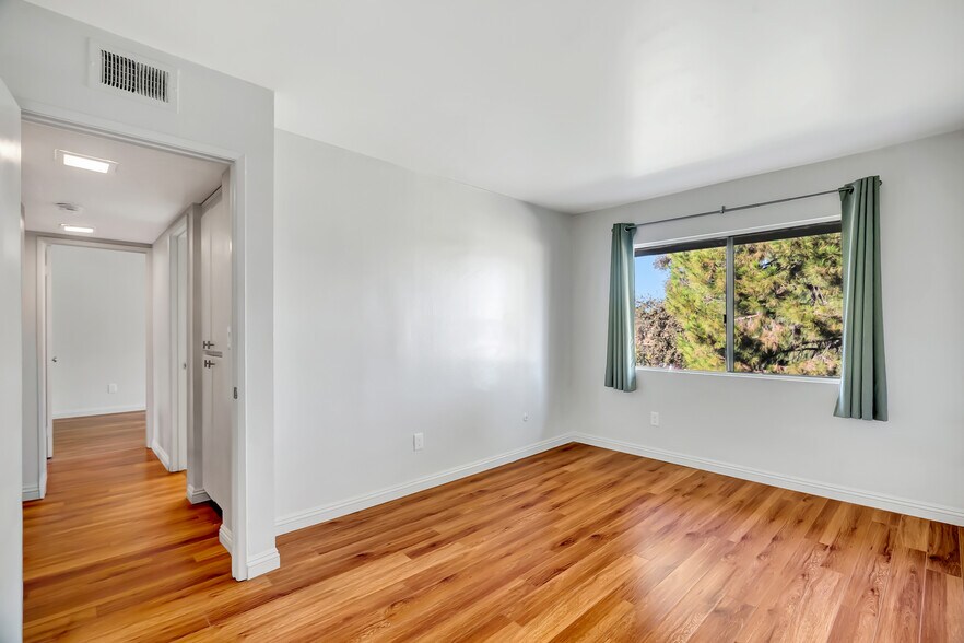 Building Photo - 7308 Corbin Ave