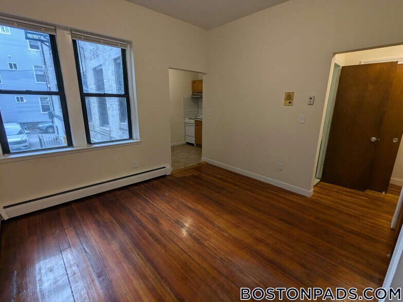 Building Photo - 64 Brighton Ave