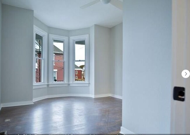 Building Photo - Fully Renovated Beauty in Pendleton Height...