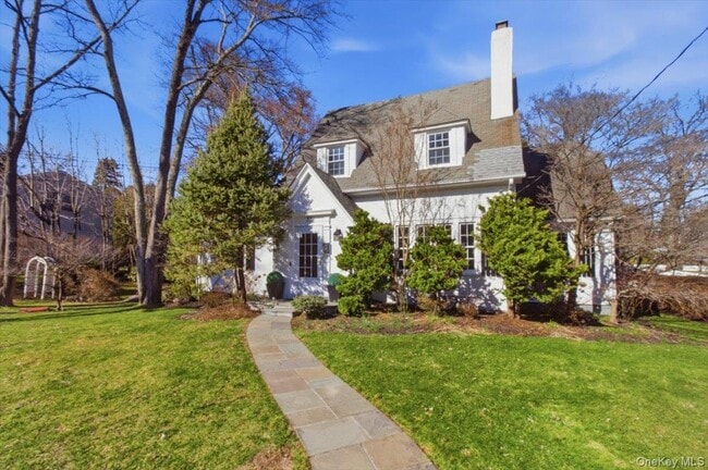 Building Photo - 37 Longview Dr