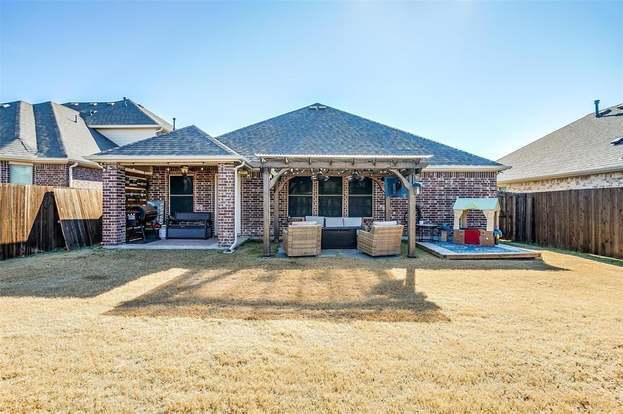 Building Photo - 3309 Comal Dr