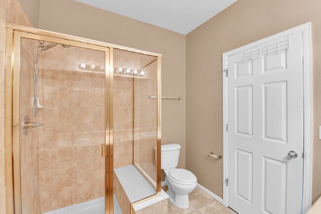 Building Photo - $2,300.00 - 2 Beds, 2 Baths, Condo in Littleton with Fireplace and Balcony!