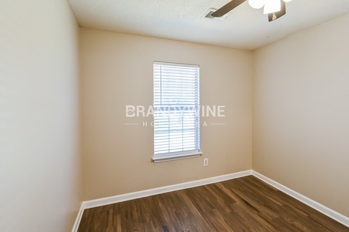 Building Photo - 7569 Bridelwreath Dr