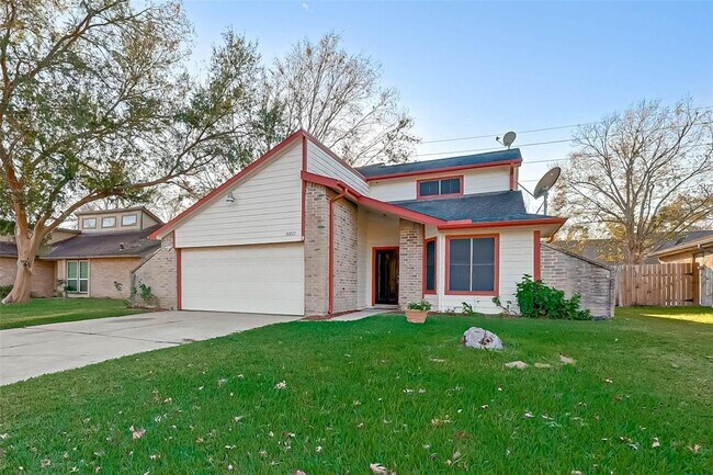 Building Photo - 16822 Rippling Mill Dr