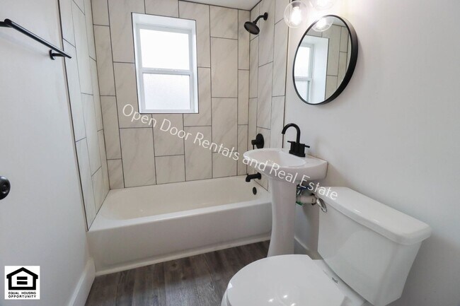 Building Photo - 1823 Griswold Dr