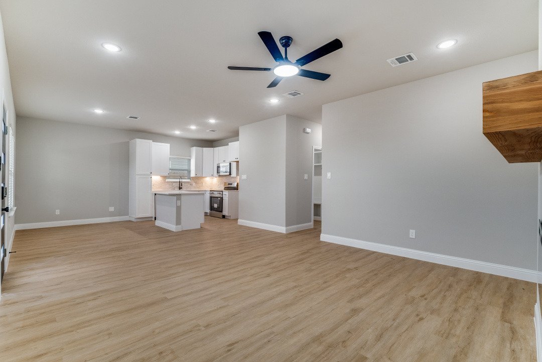 Building Photo - 2707 Brazos River Dr