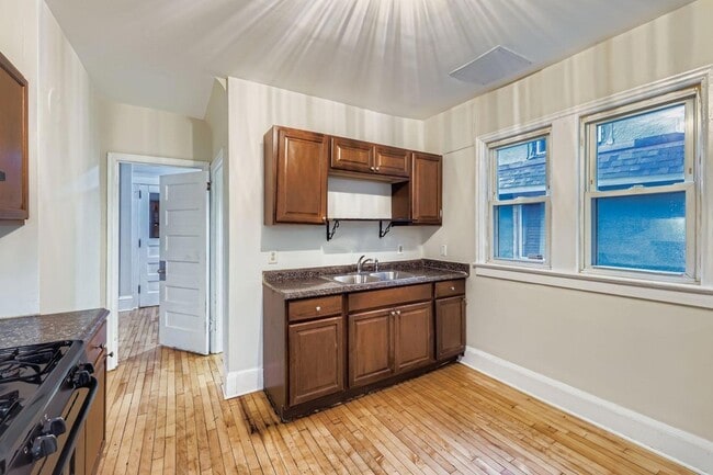 Building Photo - 2939 Russell Ave N