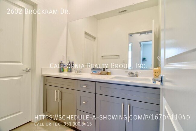 Building Photo - 2602 Brockram Dr