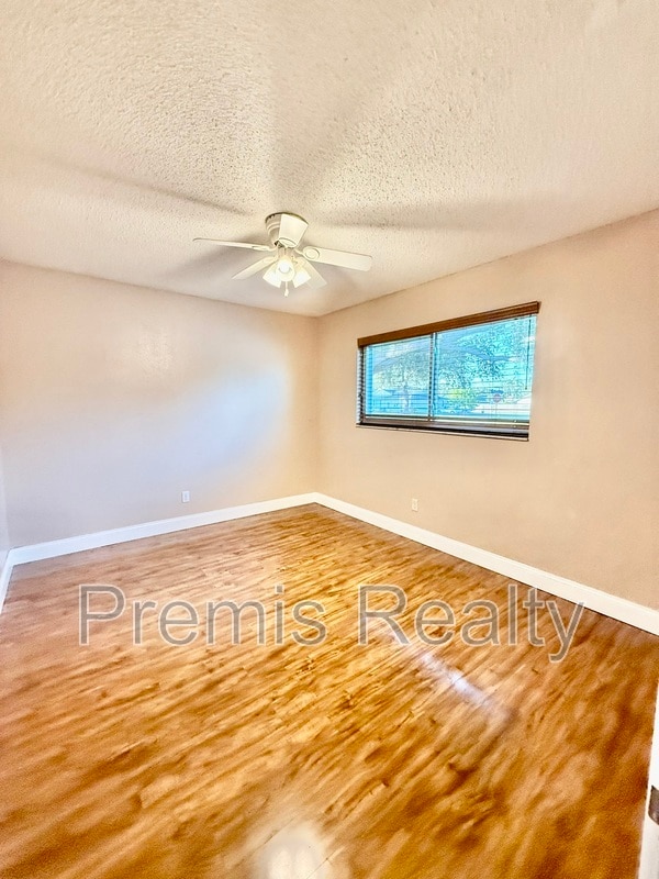 Building Photo - 2381 Timbercrest Cir W