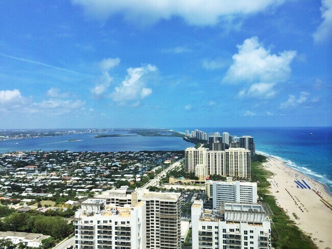 Building Photo - 3000 N Ocean Dr