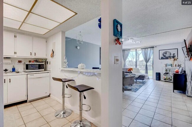 Building Photo - 5570 NW 44th St