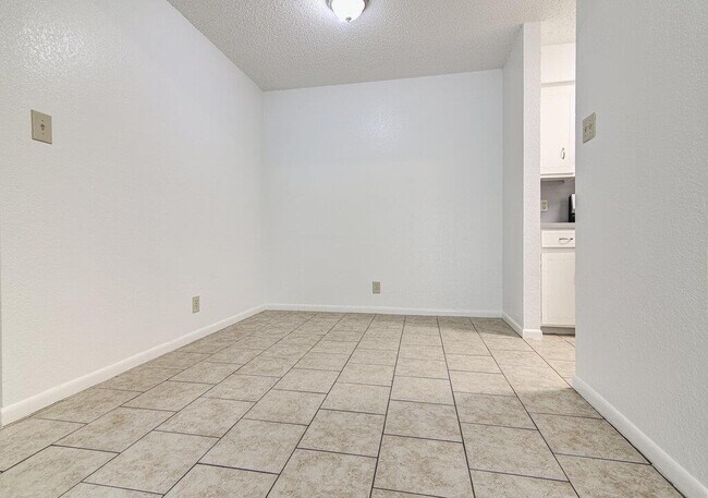 Building Photo - 3603 Rocky Hollow Trail