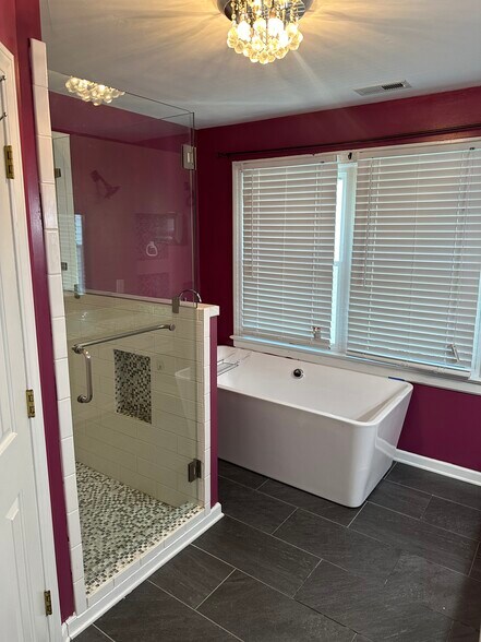 Building Photo - 2500 Saint Christopher Cir SW