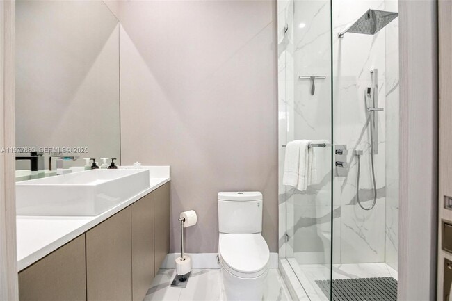 Building Photo - 3367 NE 168th St