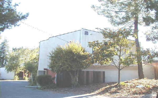 Building Photo - 427 Rincon Rd