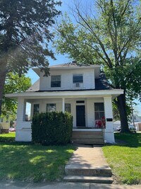 Building Photo - 1706 W Bradley Ave
