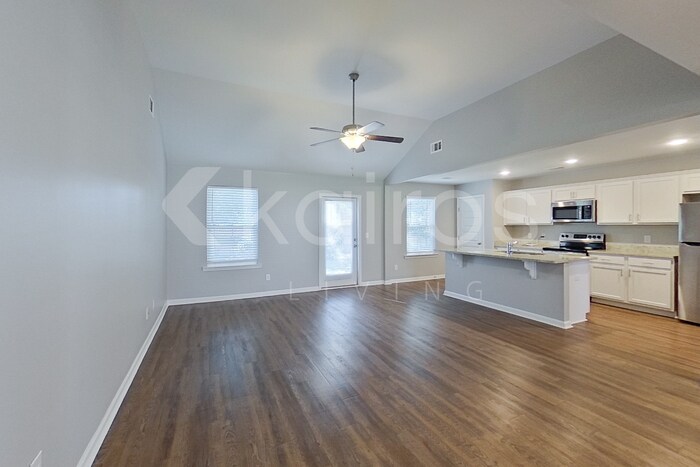 Building Photo - 203 Western Red Cedar Dr