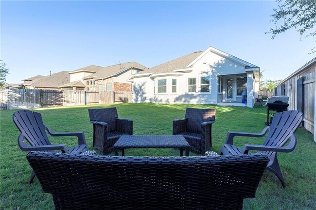 Building Photo - 2925 Mossy Springs Dr