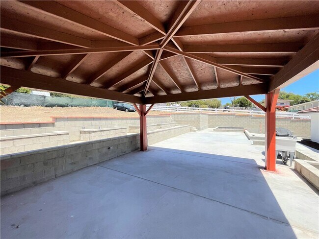 Building Photo - 10 Sweetbay Rd