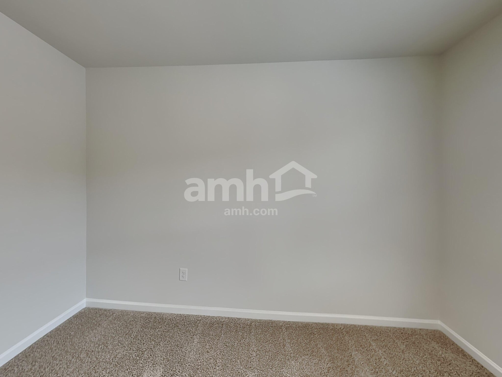 Building Photo - 3240 Emberly Dr