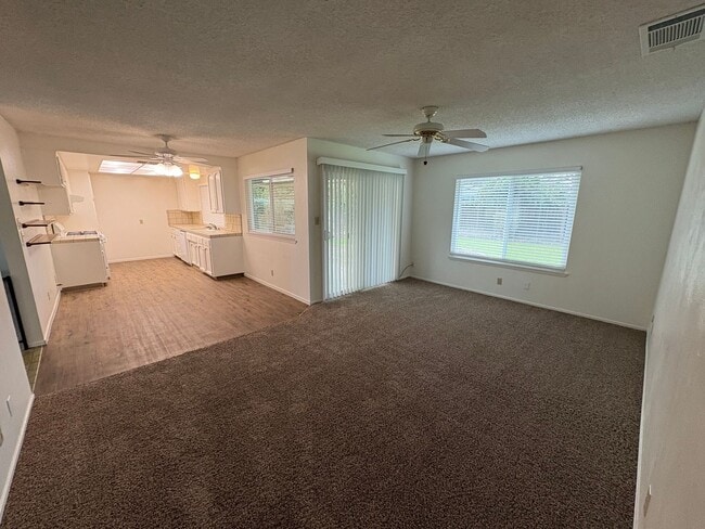 Building Photo - Spacious & Cozy Near Mountain View Elementary Home coming soon!