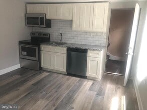 Building Photo - 317 Reed St