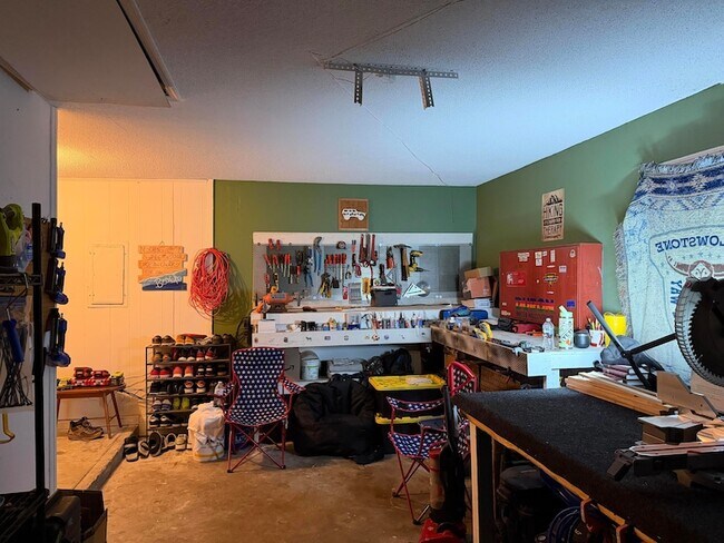 Building Photo - 101 Egret Ave